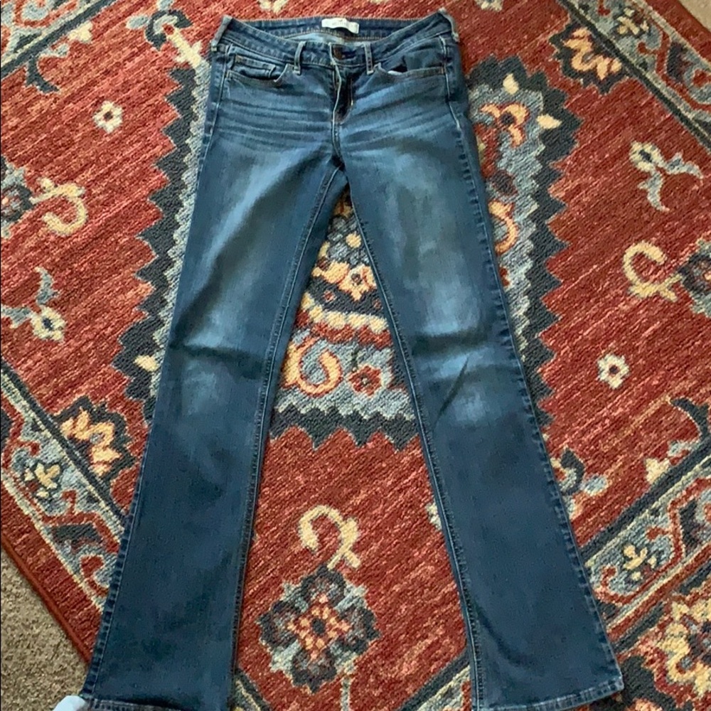 Hollister Book Cut Jeans